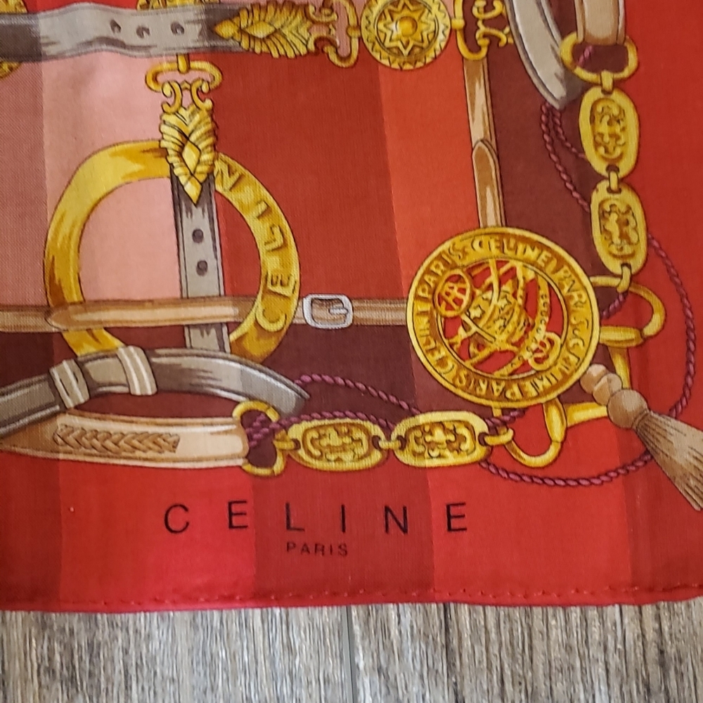 Celine Paris Scarf ❤️Like New!⚜️❤️🤎⚜️ - Picture 4 of 5